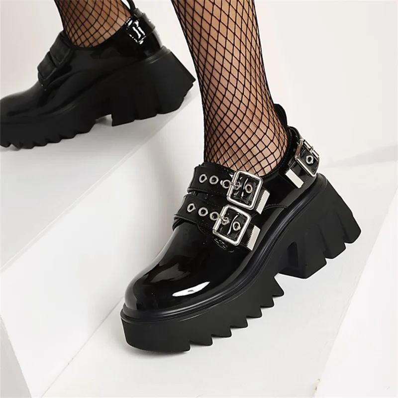 Mörka Spänne Stövlar