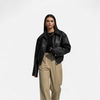 Bikerjacka i konstläder – Tidlös elegans – Vardagens Måste