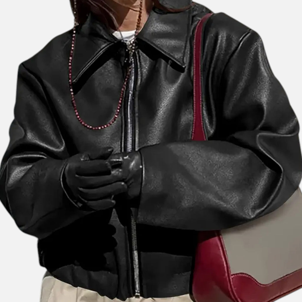 Bikerjacka i konstläder – Tidlös elegans – Vardagens Måste