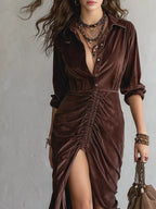 Giovanna – Vintage klädd midi-klänning i veckad sammet med knappar